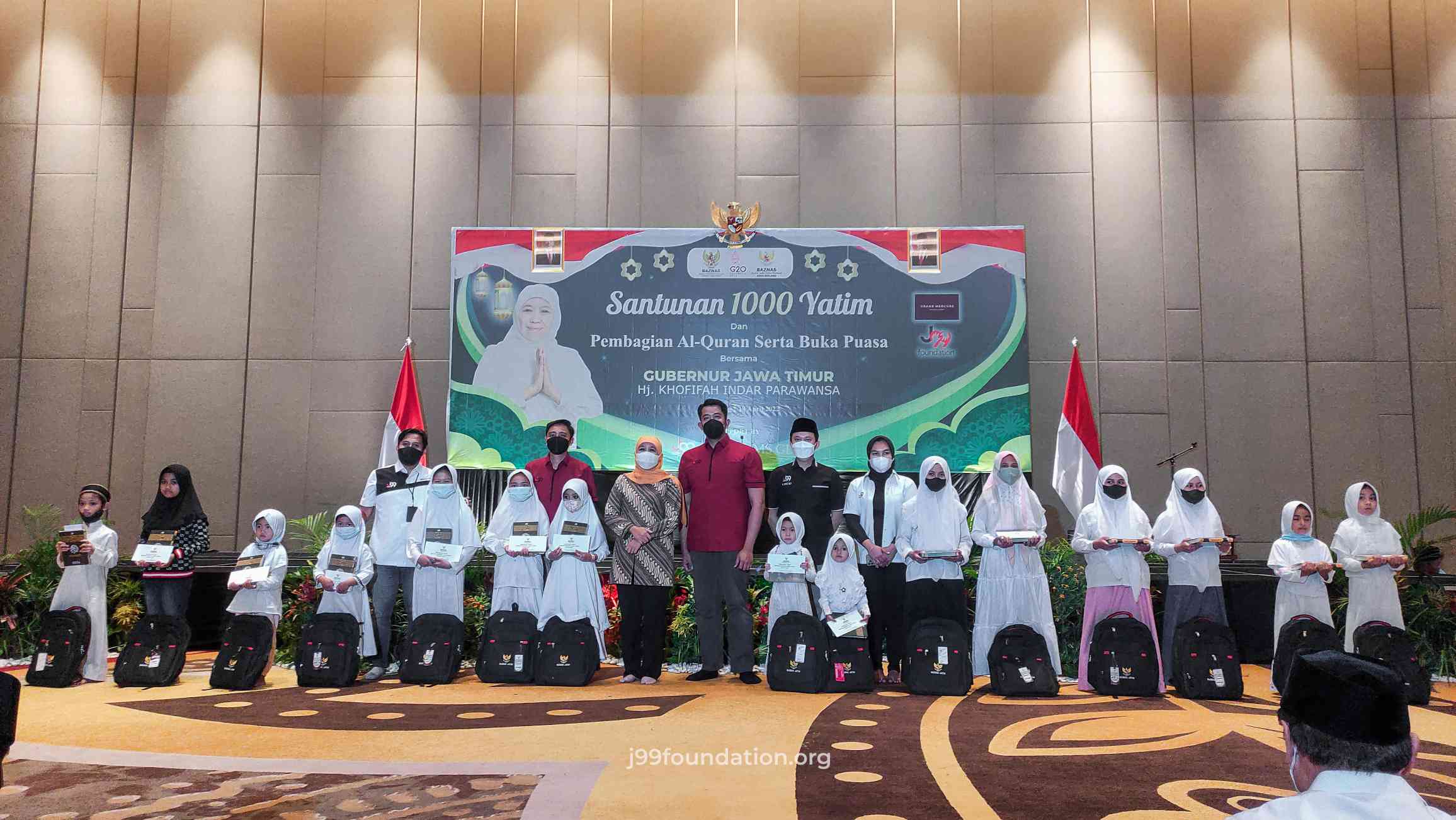 Grand Mercure Malang Mirama Bersama Baznas dan J99 Foundation Berbagi Bersama 1000 Anak Yatim dan Dhuafa