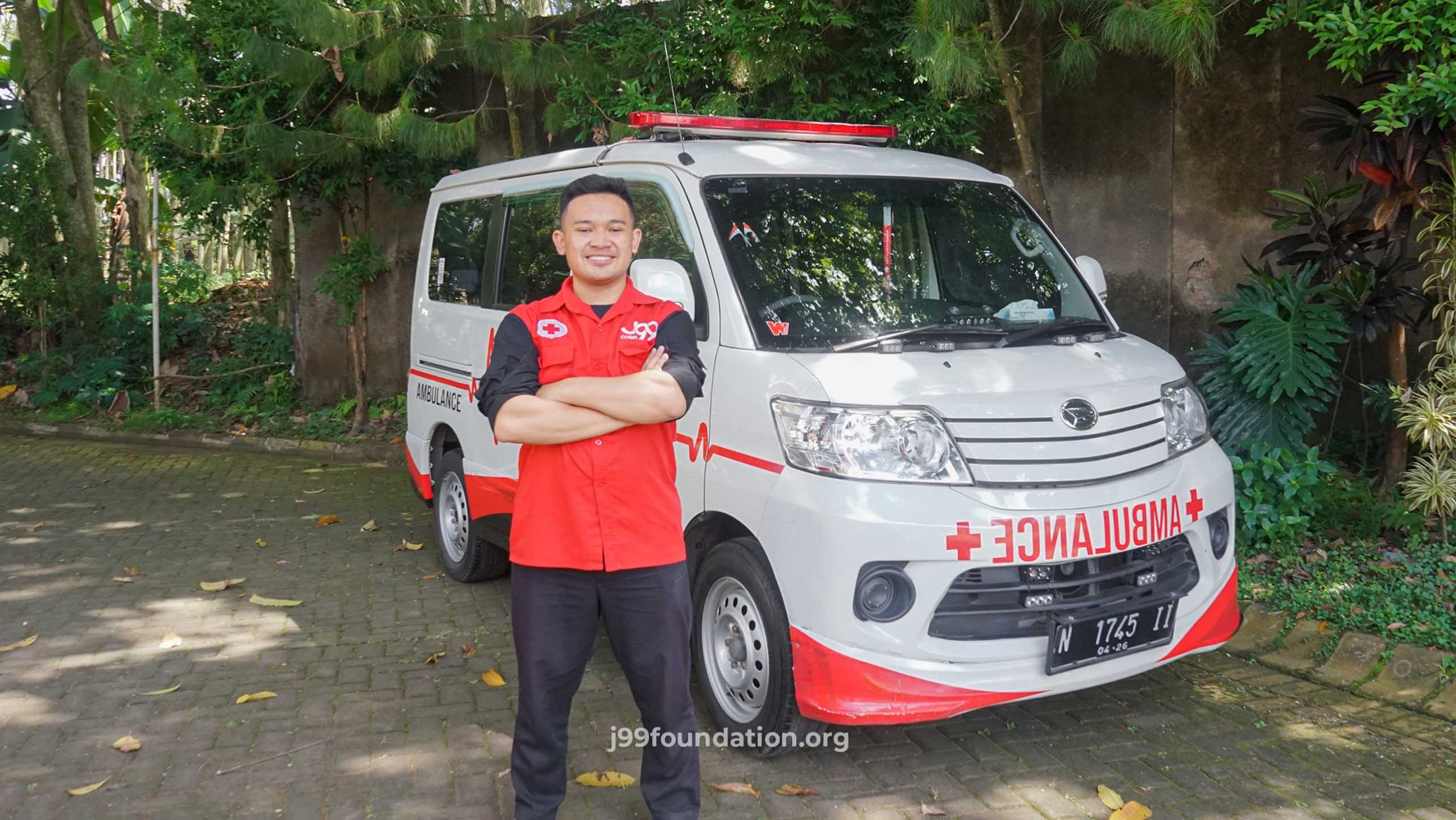 J99 Foundation sebar layanan ambulance gratis di 6 Wilayah